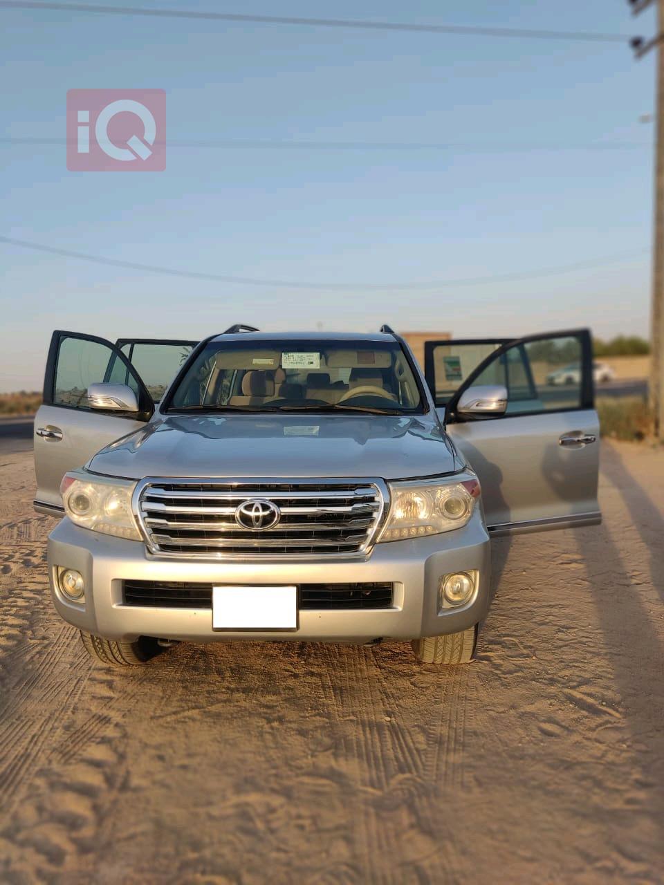 تويوتا لاندكروزر